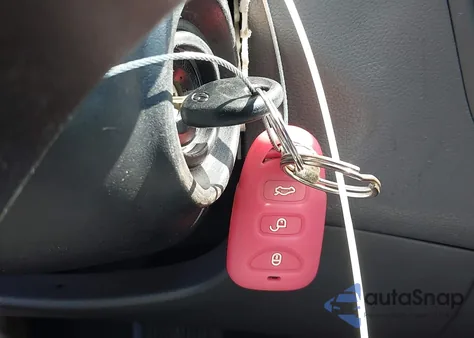 2013 Hyundai Elantra Gls из США, поврежденный, VIN 5NPDH4AE5DH250922